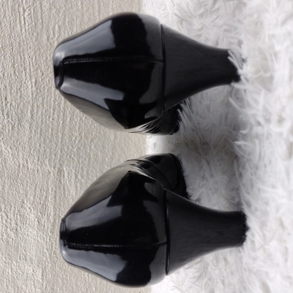 Serenades by Florsheim Vintage Black Patent Leather Square Toe Slip-On Pump Shoe - Picture 6 of 16